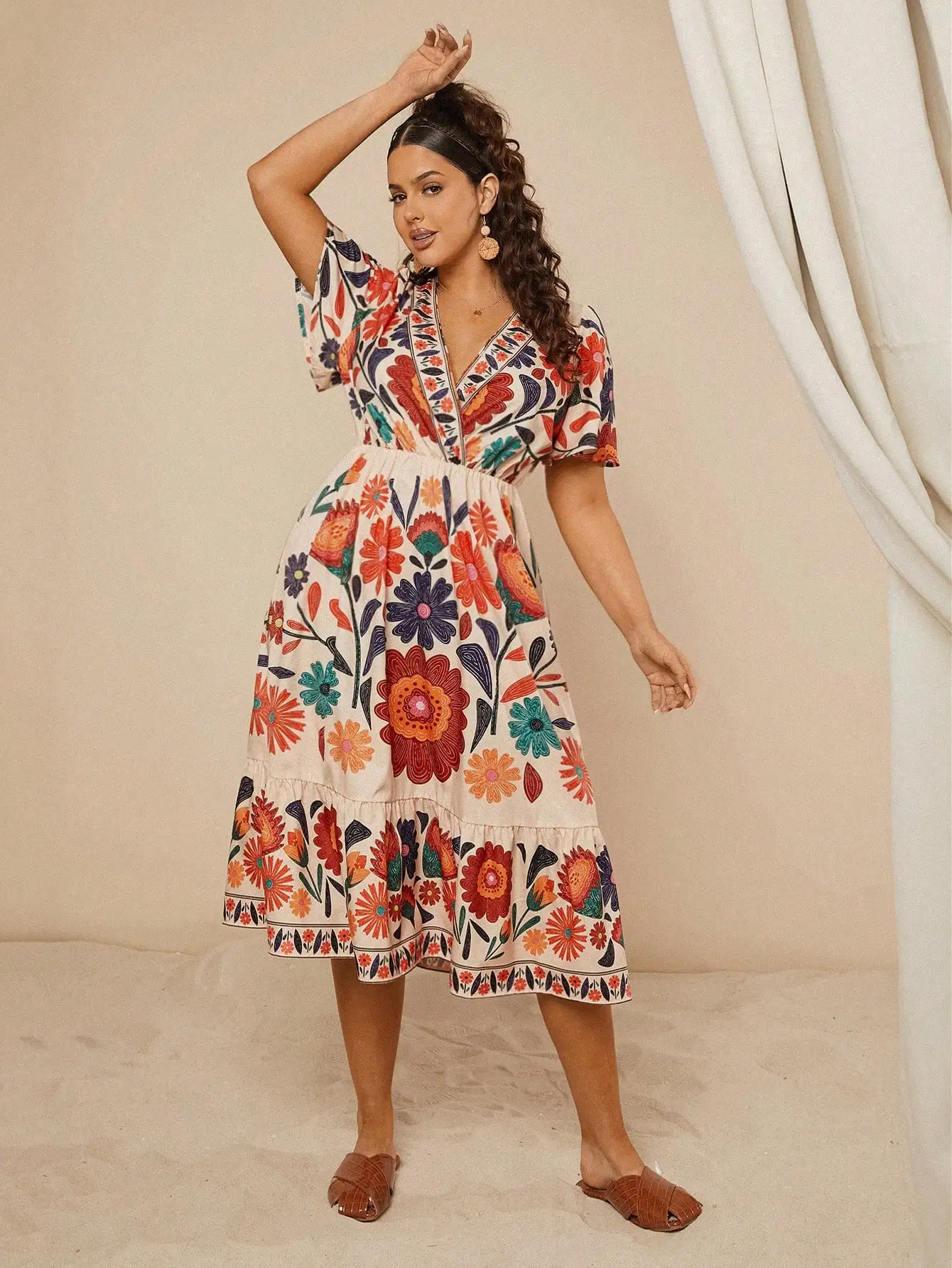 

Floral Print V-Neck Midi Dress with Ruffle Hem, Bohemian Style