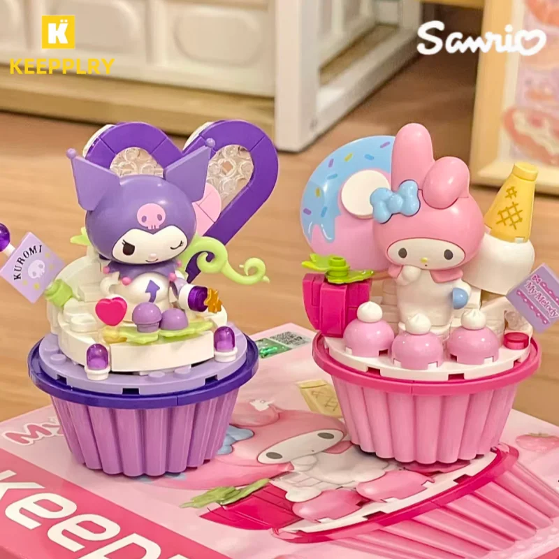 

Конструктор Keeppley Sanrio: Капкейк, Маленькие Близнецы, Hello Kitty, Pochacco, Cinnamoroll — Сборная модель, украшение, подарок