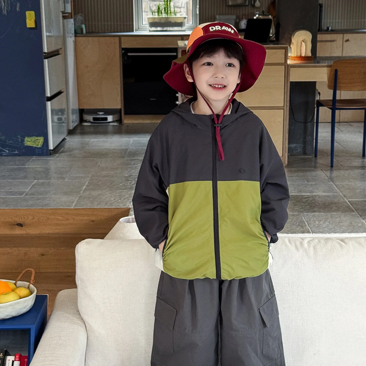 

Пальто для мальчиков 2026: Новая коллекция весна-осень, детская одежда в корейском стиле, модное пальто с капюшоном для мальчиков и девочек, повседневное, простое