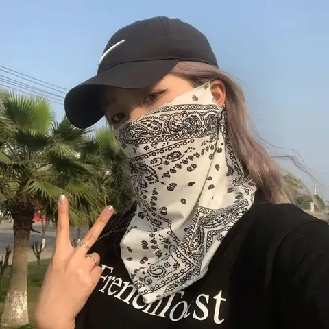 Paisley Neck Gaiter UV Protection Cycling Face Mask Unisex Hip Hop Motorcycle Ear Loop Bandana Fishing Multi-use Neck Scarf