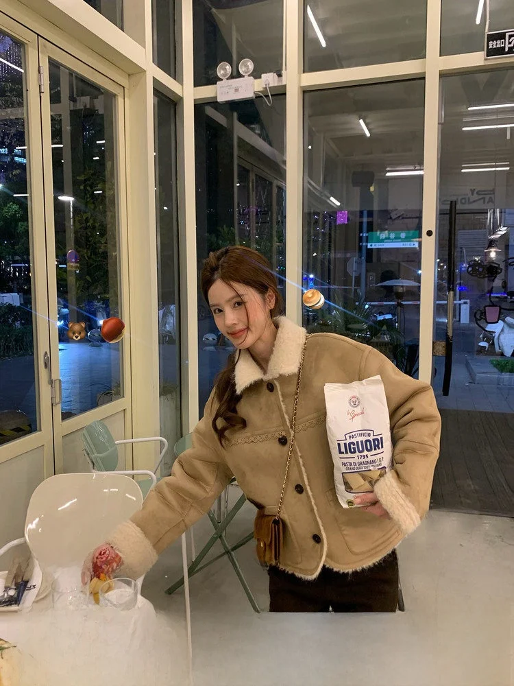 

Корейское замшевое пальто из овчины с кружевными вставками, воротником-стойкой, мехом и кожаными элементами, для женщин, теплоизоляционное.