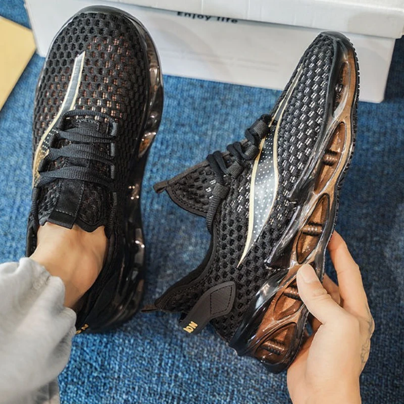 

Дышащие мужские повседневные кроссовки с сетчатым верхом для бега, уличные стильные спортивные дешевые жидкостные простые корейские мужские спортивные туфли