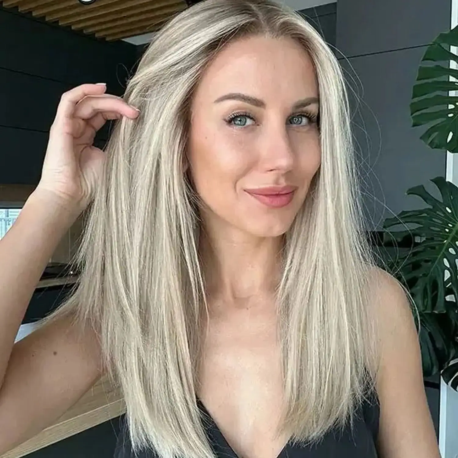New Straught Platinum Blonde Synthetic Wig Medium Length Wigs for Women Natural Roots Cosplay Party Hair Heat Resistant Fiber