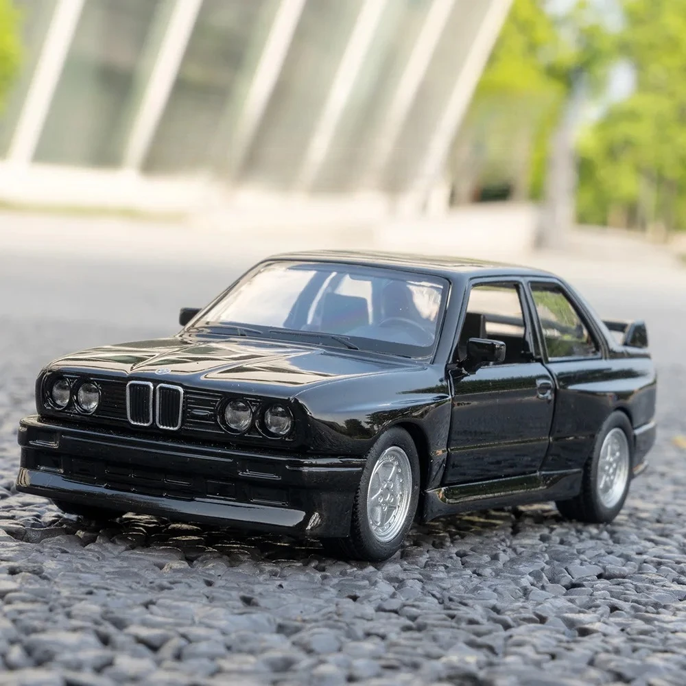 1:36 M3 1987 Toy Car Models Alloy Diecast Doors Opened Pull Back Retro Vehicle Models for Boys Gifts Collection