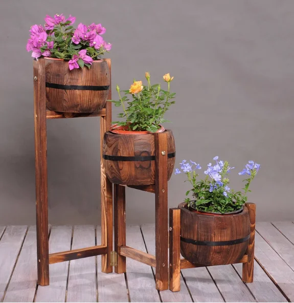 Courtyard retro anti-corrosion wood flower stand, balcony pastoral creative floor-to-ceiling solid wood decoration ornament