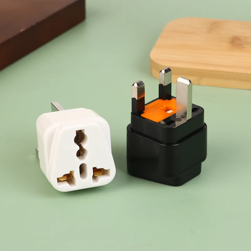 Universal UK Plug Adapter With 13A Fuse Black/White Travel Adapter 3P Type Power Socket Outlet UK EU IL Adapter US To UK Plug