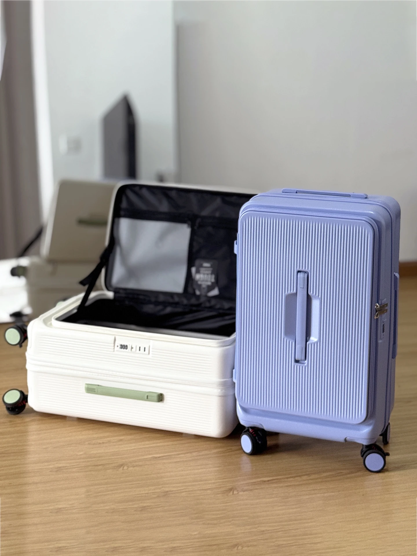 valigia-rzra-con-apertura-laterale-2025-nuova-valigia-da-viaggio-grande-capacita-24-pollici-con-asta-telescopica-e-chiusura-a-combinazione-in-pelle-per-uomo