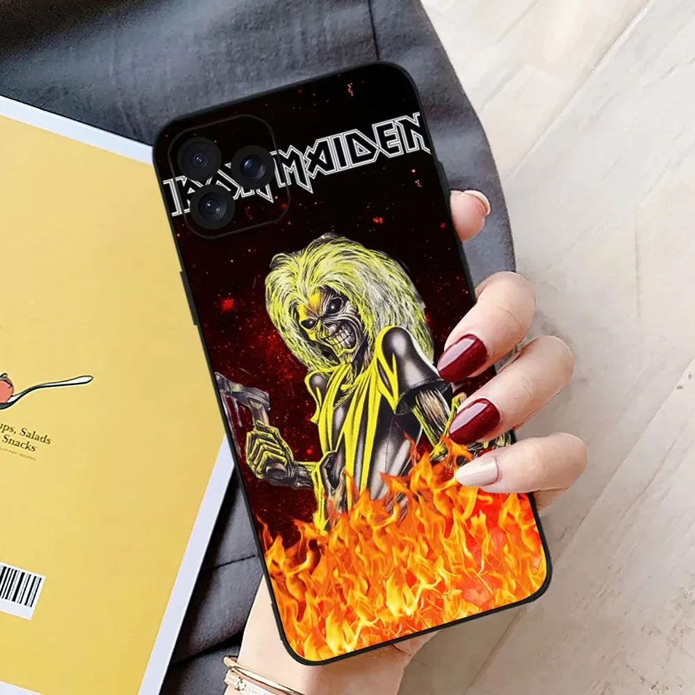 Band I-Iron M-Maiden ear of the Dark Phone Case For iPhone 8 14 Mini X 15 XS 12 MAX 11 13 Xr Pro Plus Shell