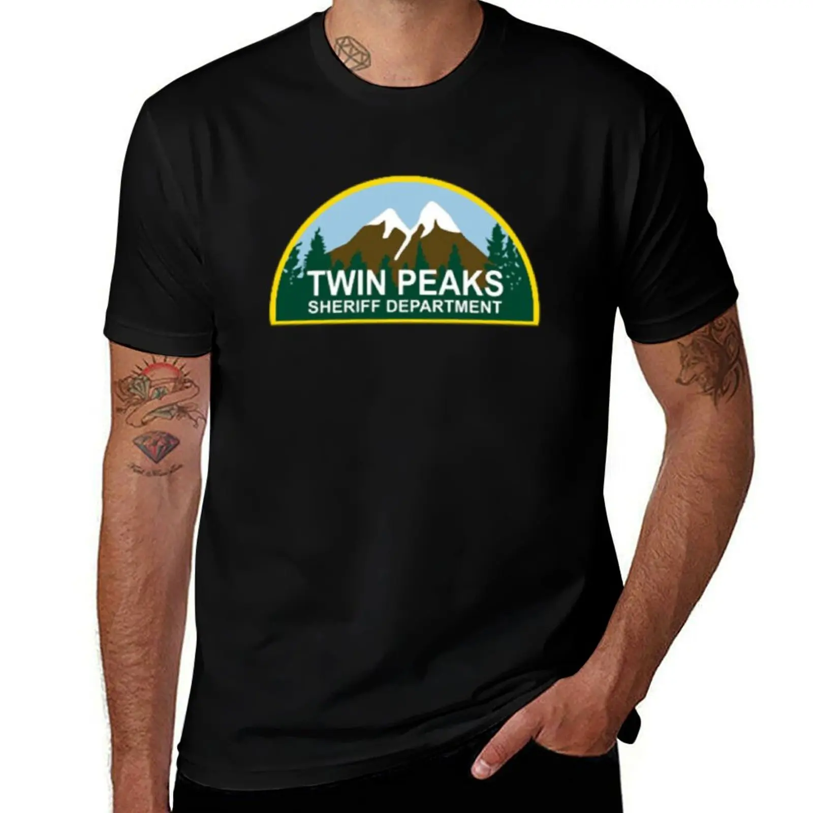 Twin Peaks Sheriff Department Mountain And Forest Color Pocket Logo T-Shirt Lightweight Gym Training T-Shirt