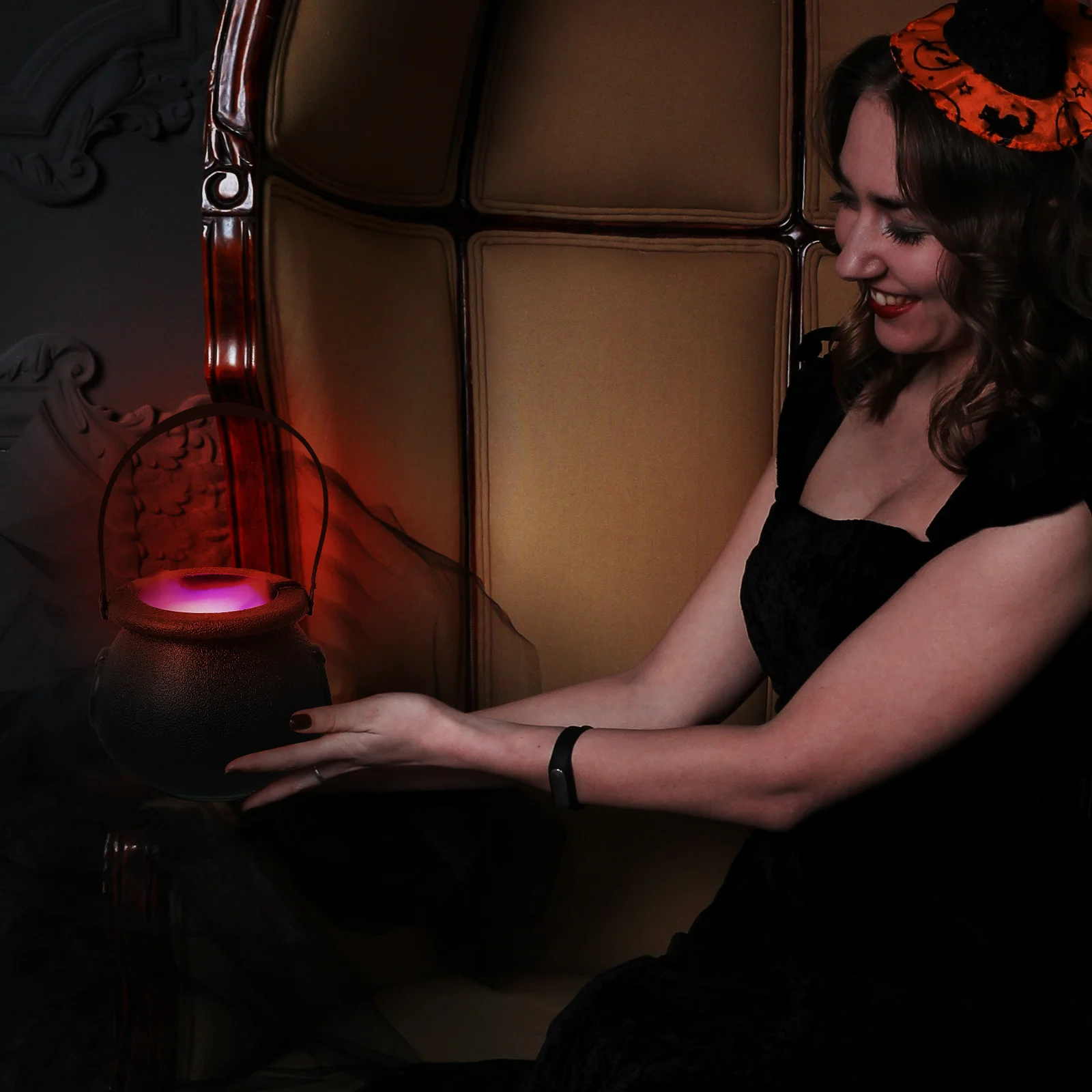 

1set 1Set Led Mist Maker Witch Cauldron For Halloween Party Decor Fogger Colorful Lights Low Water Auto Shut-Off Indoor Fountain