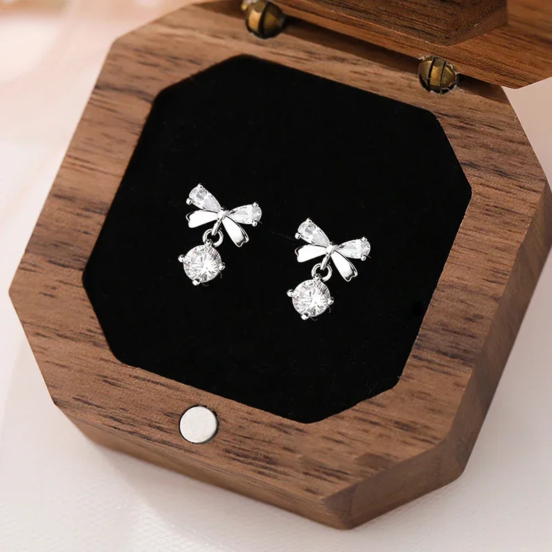 INZATT Real 925 فضة صغيرة Bowknot الزركون وأقراط للنساء الحد الأدنى هندسية غرامة مجوهرات اكسسوارات