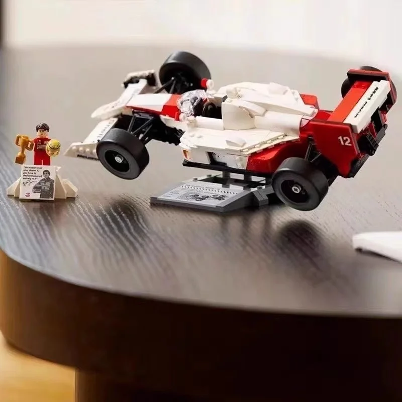 ชุดตัวต่อ Sena Racing Mp4 Nigel Mansell 10330 รุ่นปี 2025NEW จำนวน 693 ชิ้น ของเล่นประกอบแบบกลไก ของสะสมตกแต่ง ของขวัญสำหรับผู้ใหญ่