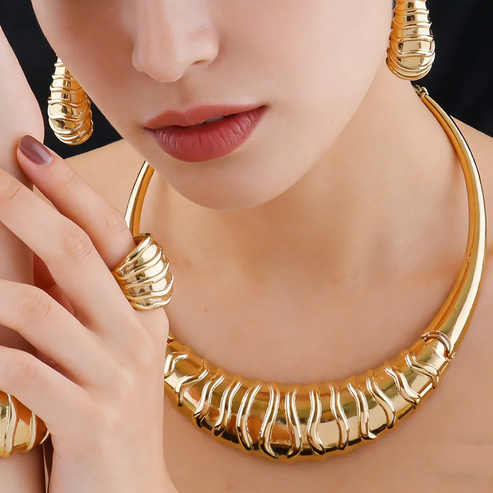Vergoldetes Ohrringe- und Halsketten-Armband-Ringe-Set für Damen Italienischer Vintage Hochzeits- und Partyschmuck Geschenkset – Detail 7
