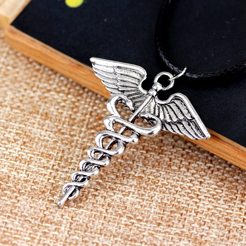 قلادة حبل جلدية سوداء مضيئة ، قلادة رمز كادوسيوس الطب ، اللون الفضي ، العتيقة