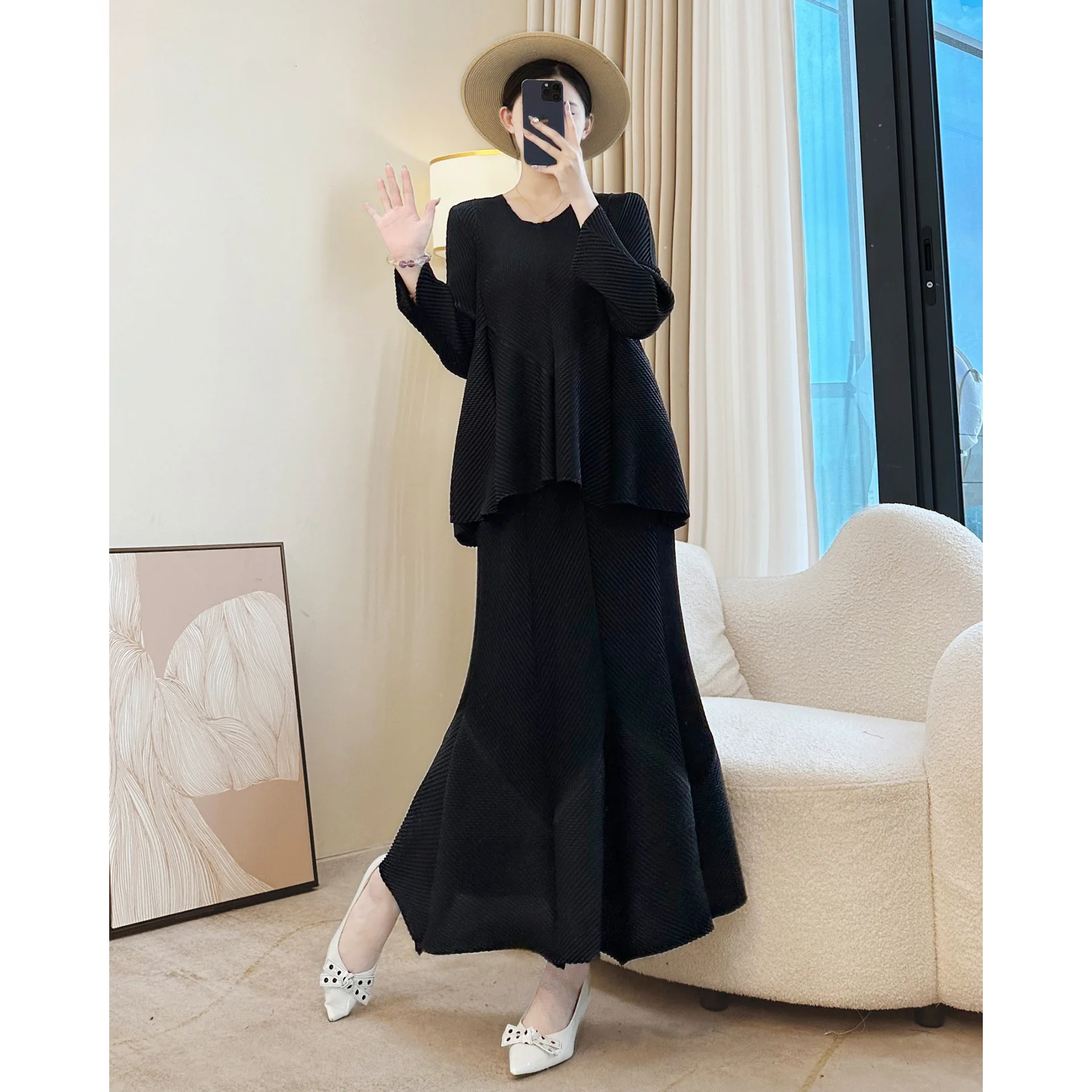 Miyake Solid Color Fashion Loose Irregular Suit 2025 Autumn New V-neck Pleated Top + Pleated Skirt Two-piece Women's Clothing
