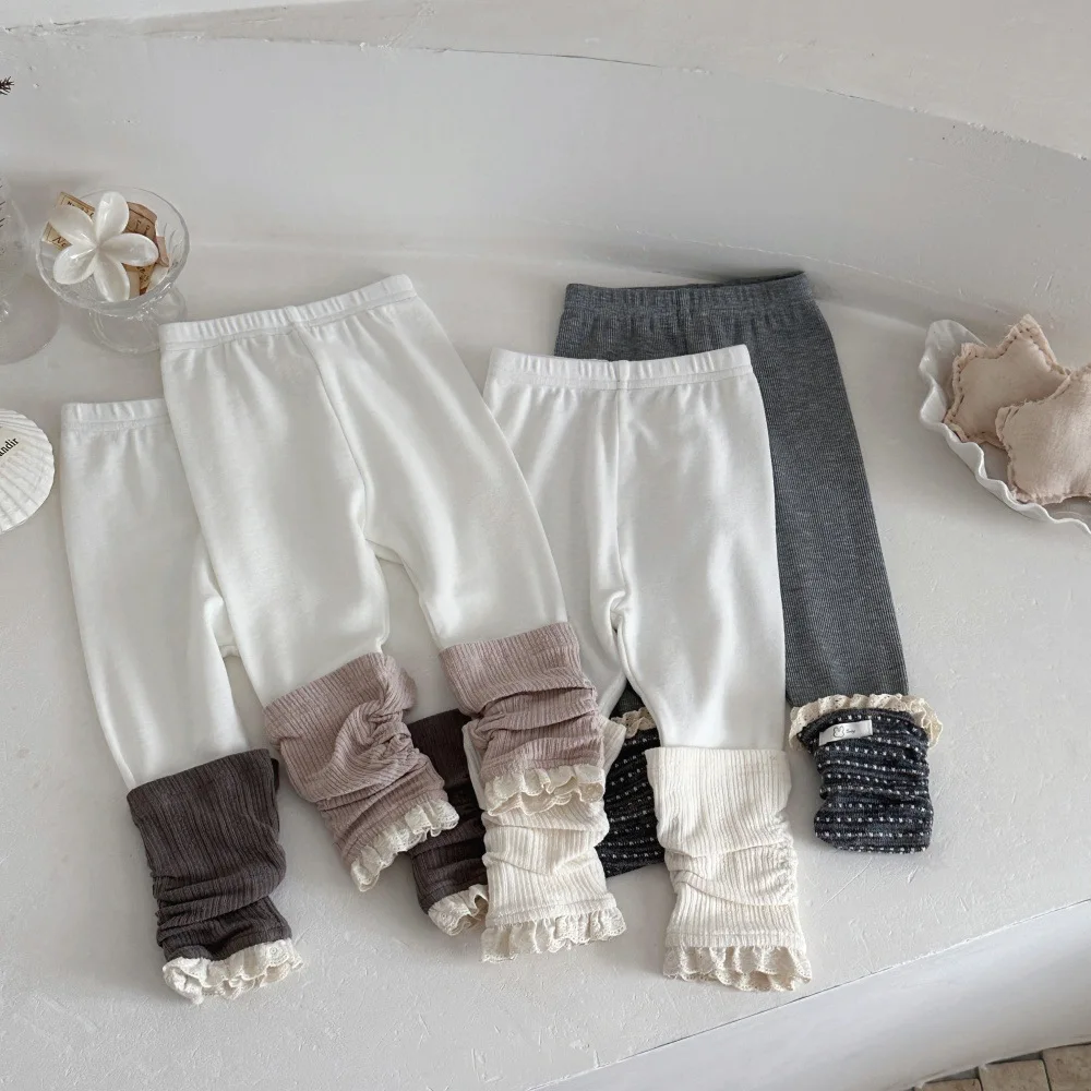 Herbstliche Mädchen-Strickstrumpfhose mit Spitzenrüschen, einfarbig, mit Baumwoll-Einsätzen, weiche, atmungsaktive Kinder-Leggings – Detail 2