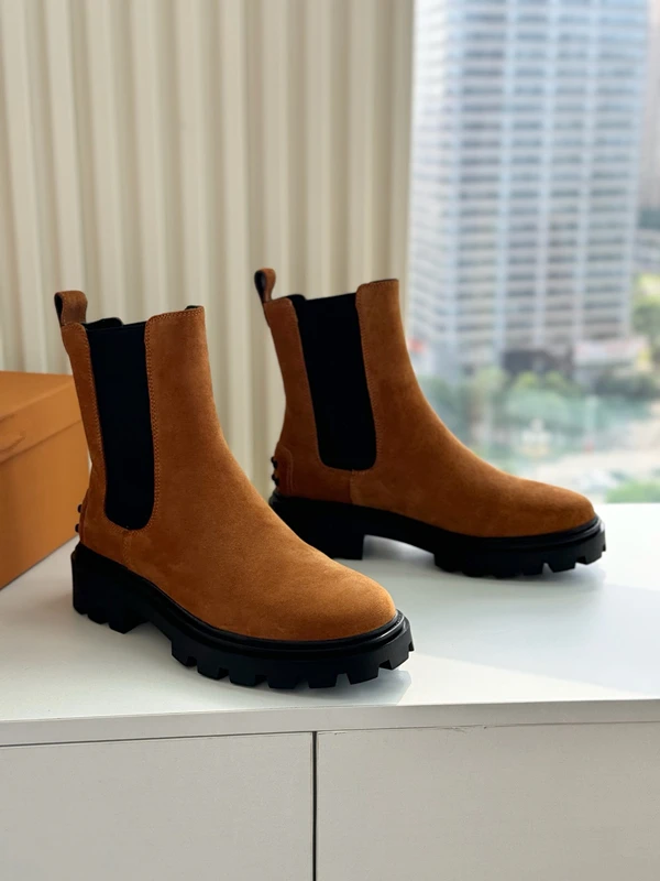 Withered British Fashion Women's Cow Suede Chelsea Boots Women Quality Minimalist Retro Solid Color Comfortable Short Boots Girl