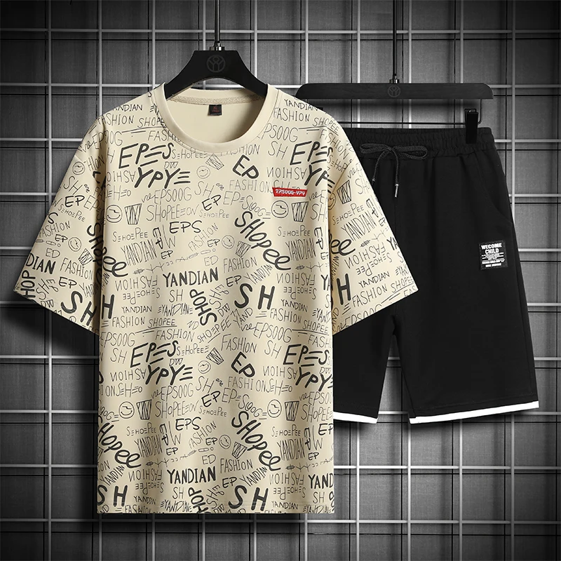 2024 New Summer Trendy Mens Set Short Sleeve Tshirt and Shorts 2PC Letter Printing Male Sports Set Streetwear Sports Suit