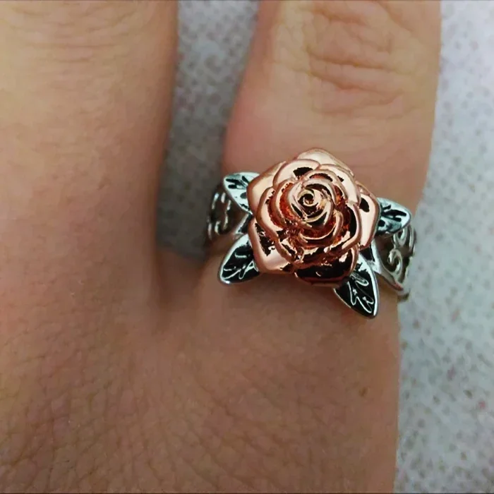 Rose Shaped Ring for Women Vintage Style Hollow Out Flowers Double Color Rings Fashion Jewelry Engagement Rings for Women