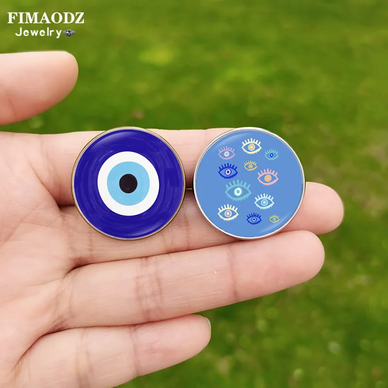 Nowa niebieska przypinka Evil Eye Szklane broszki kaboszonowe dla mężczyzn Kobiety Amulet Symbol Szpilki do kurtek Torba Dekoracja