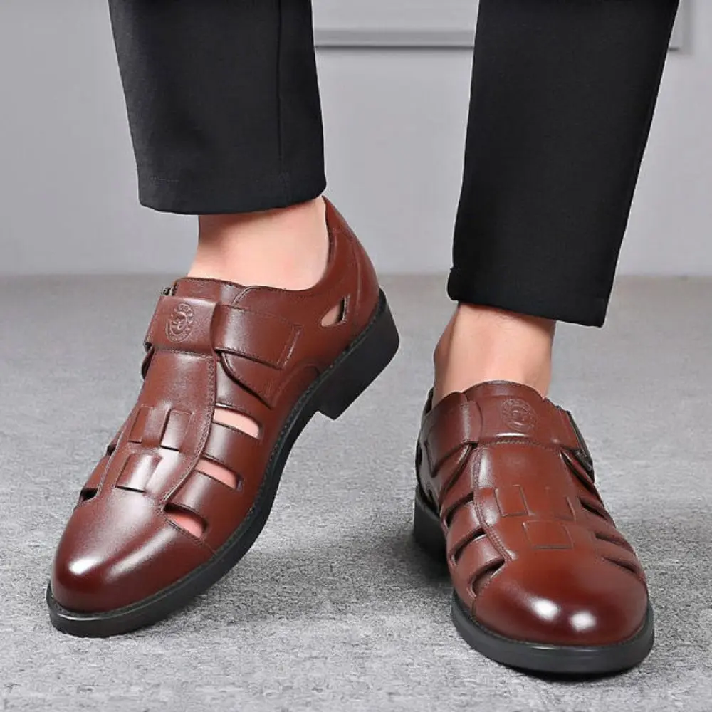 

PU Sandals Men Hollow Leather Shoes Closed-toe Shoes Men's Slippers Shoes Business Breathable PVC Sole Outwear Beachwear
