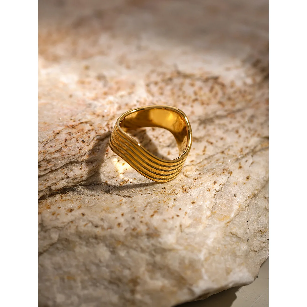 Stainless Steel PVD 18K Gold Plated Tarnish Geo Wave Rings For Woman Jewelry Wholesale Summer Trendy