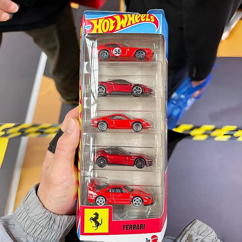 2026 Hot Wheels 5PCS Ferrari Set SF90 Stradale F40 1:64 Diecast