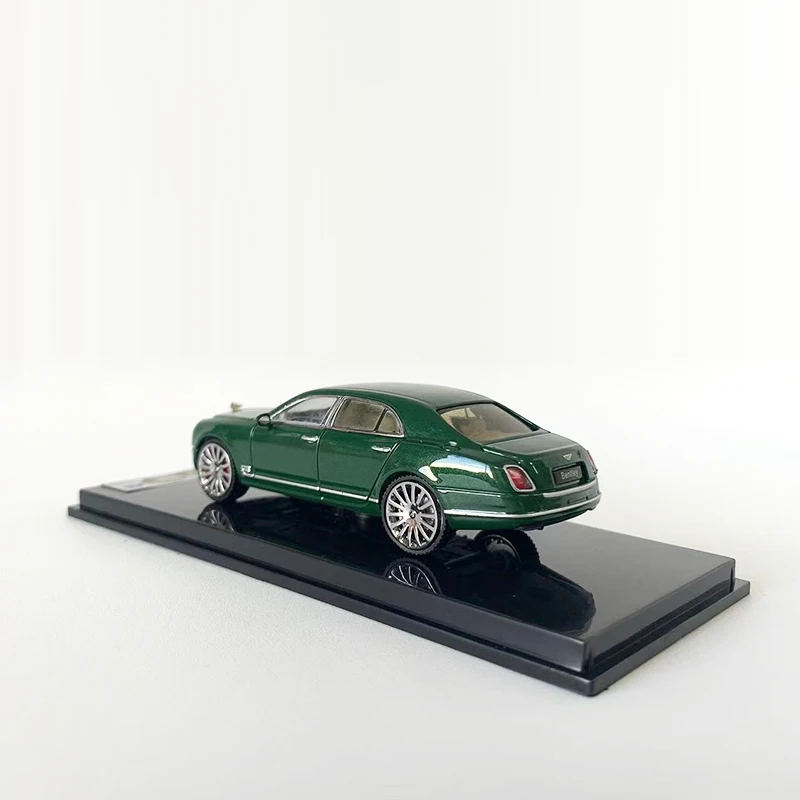 Scmodels 1:64 Model Car Mulsanne Alloy Die-cast Vehicle Collection - Green Coating