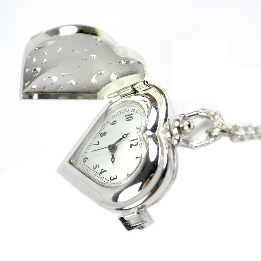 Vintage Love Quartz Pocket Watch for Men Women Hollow Heart Skeleton Fob Chain Pendant Necklace Clock for Collection Ladies Gift