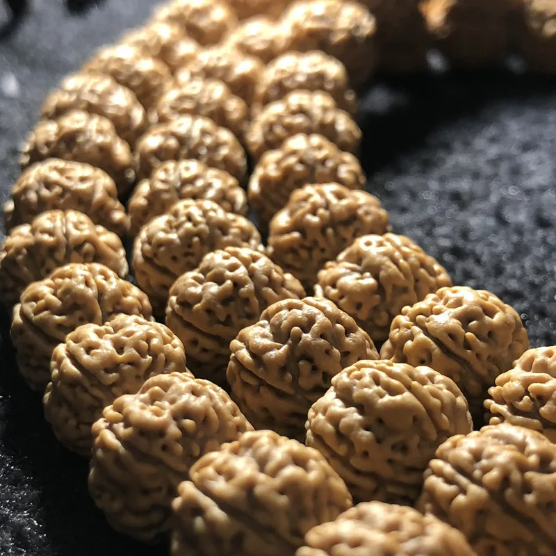 Honeycomb Plum Blossom Pile Small King Bracelet Double Ghost Face Pattern Panlong Buddha Bead Explosive Flesh Bodhi