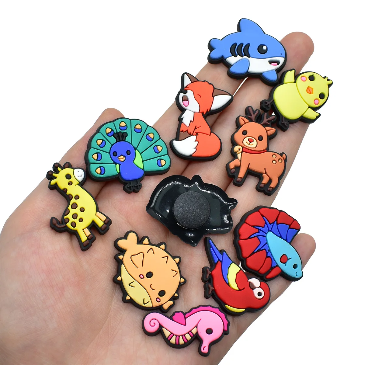 37pcs Top Selling Cartoon Wildlife Ornaments Waterproof PVC Garden Clogs Tiny Cute Beast Stylish Matching Shoe Decor