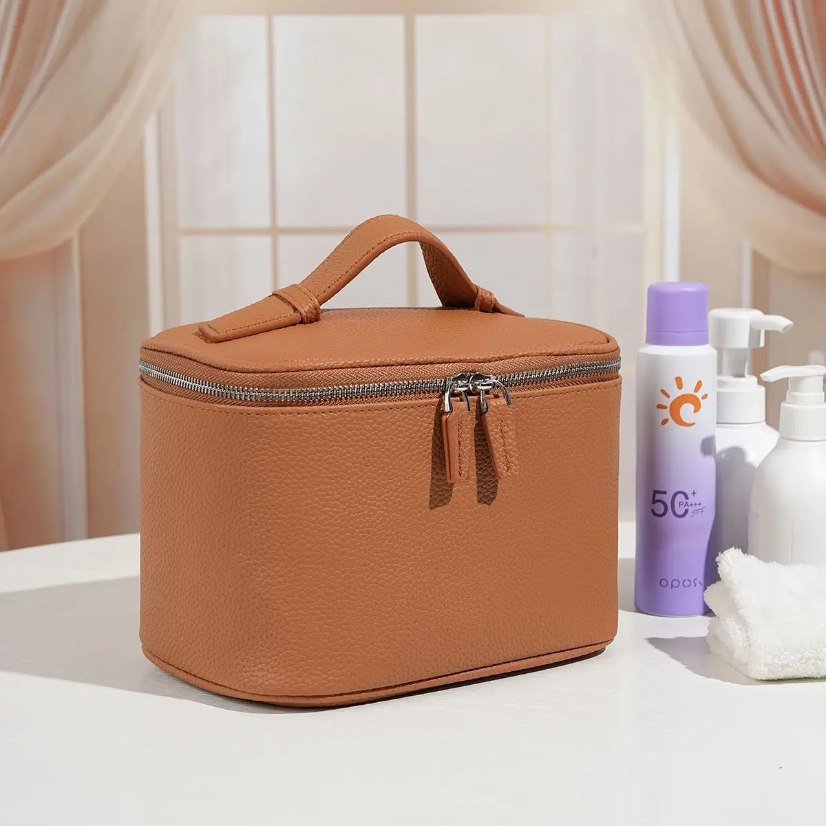 

2026 PU Leather Makeup Bag Luxury Travel Cosmetic Pouch Multi Compartment Large Capacity Women Men Toiletry Organizer
