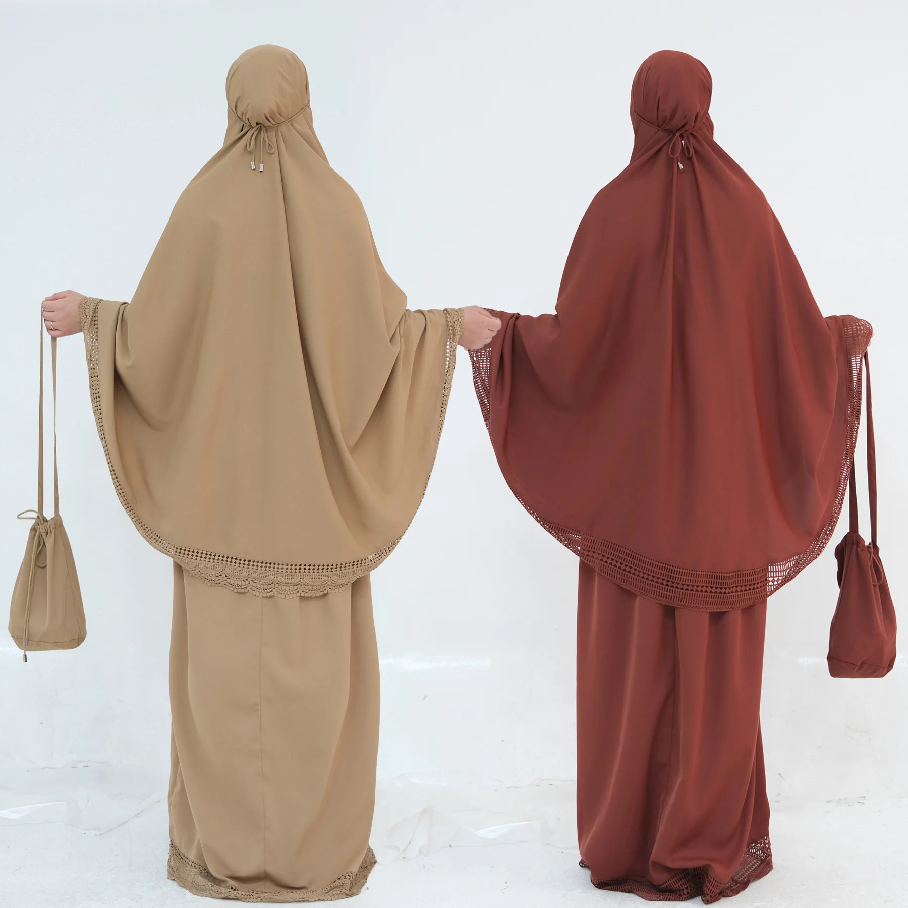 Hijabi-Gebetsset mit Spitzenbesatz, 4-teilig, muslimische Frauen-Set für Salah, Abaya Khimar mit fester Kappe + extra langer Rock + Gebetsteppich + Beutel