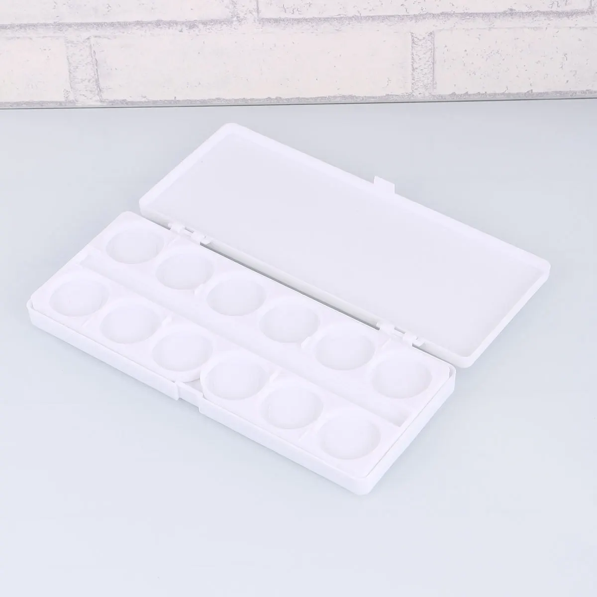 

24 Wells Paint Box Plastic Folding Palette For Watercolor Gouache Acrylic Oil Painting Sealed Color Tray Lightweight Portable