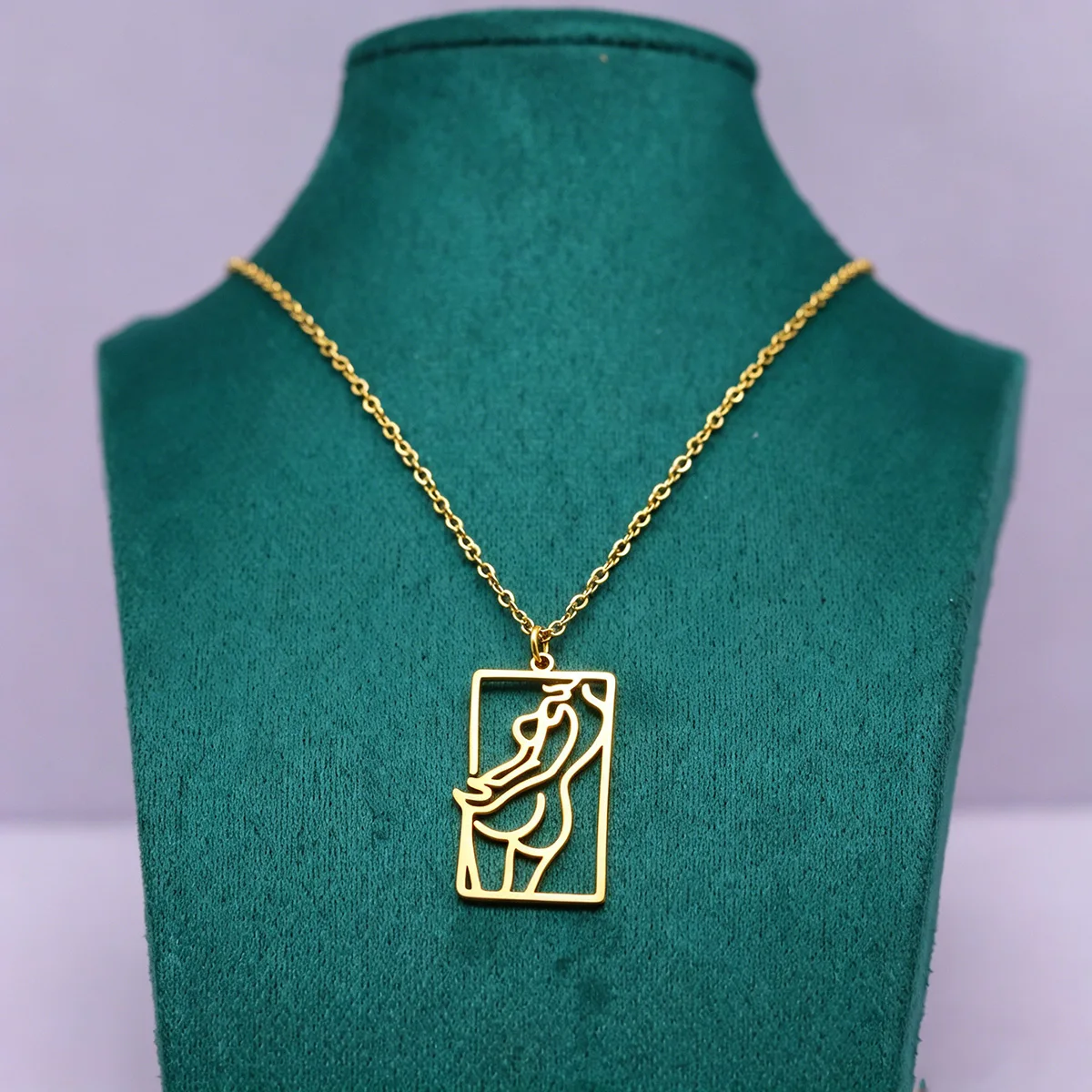 Collana con Ciondolo a Silhoue - Body Jewelry By The Chain Gang recensione e prezzo