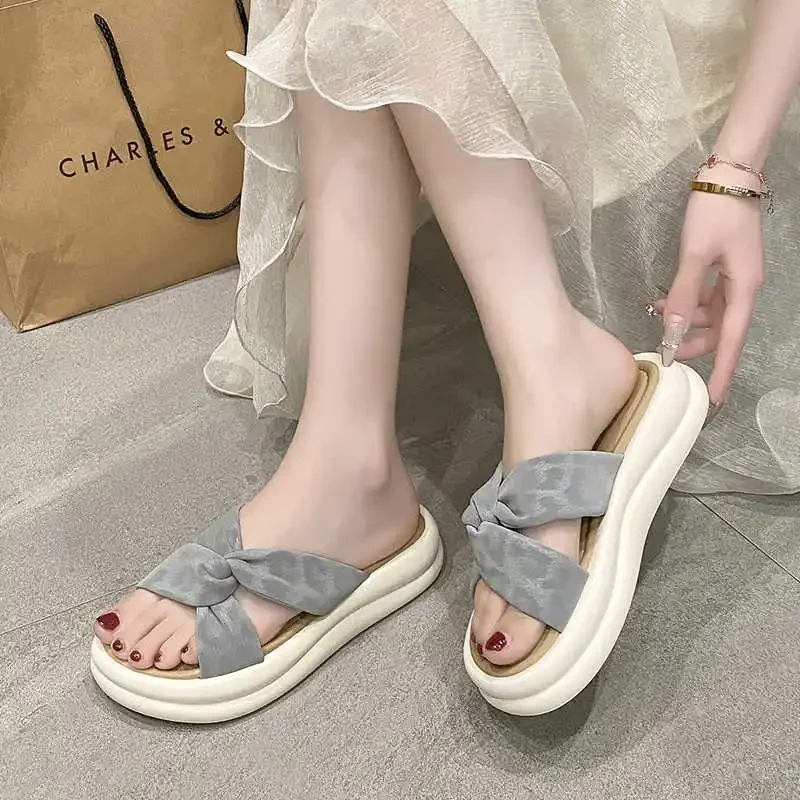 

Нескользящие легкие женские тапочки Купить Сандалии Обувь Ботинки Кроссовки Спортивные Tnis Traning Hit Shuse Лофер Новогодние