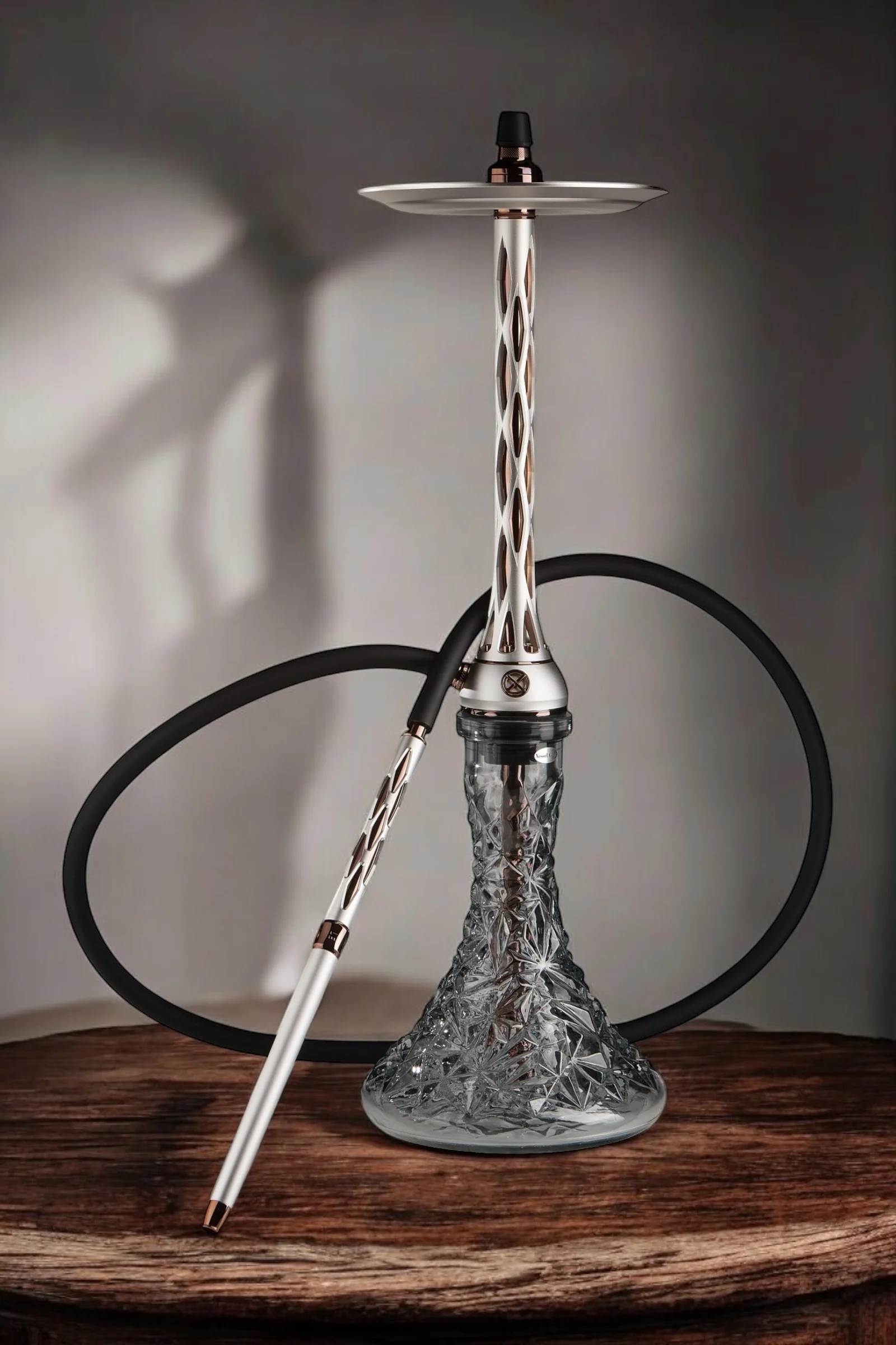 Blade Hookah One M Titan Hookah Shisha Set Without Glass Bottle Has An Optimal Shaft Height of 60 Cm