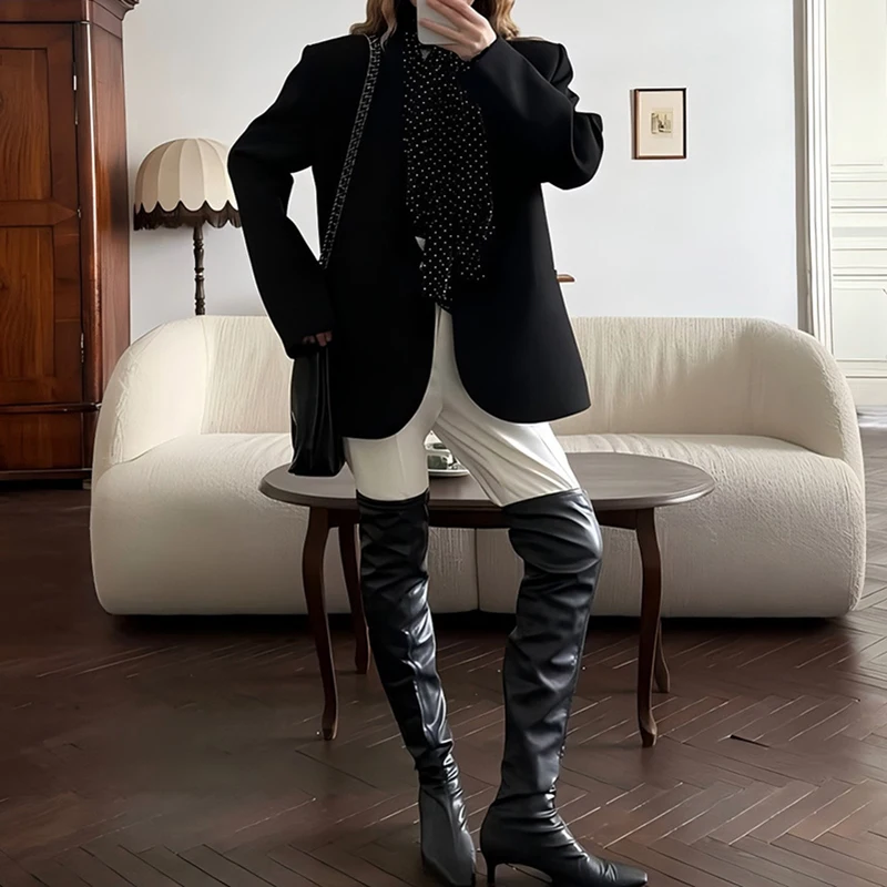 

Autumn Casual Long Sleeved Solid Color Cardigan 2026 Winter Elegant Button Commute Coats Fashion Shoulder Support Loose Blazer