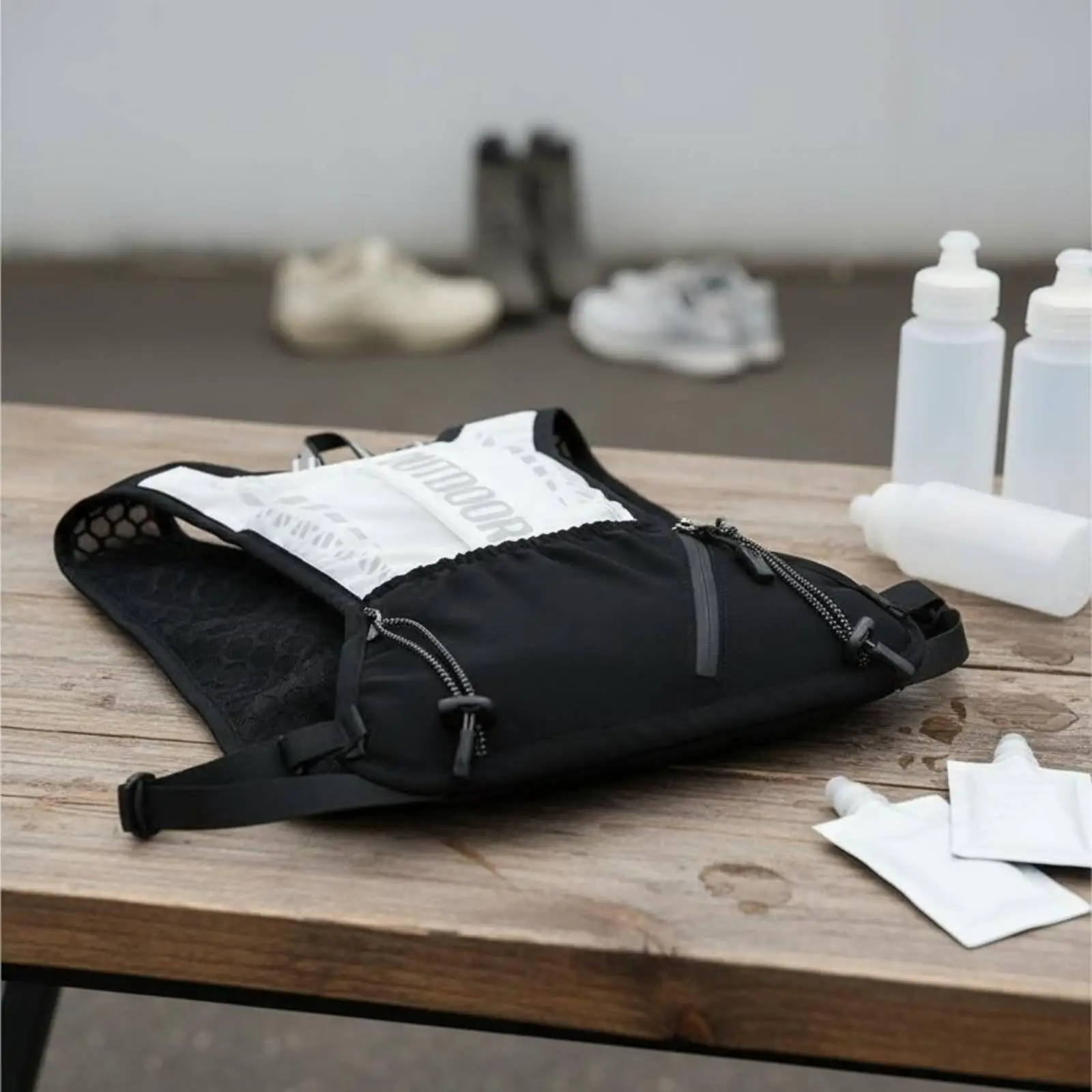 Outdoor Running Vest Water Bag Backpack Breathable Design Pocket Storage for Marathon Trail Cycling