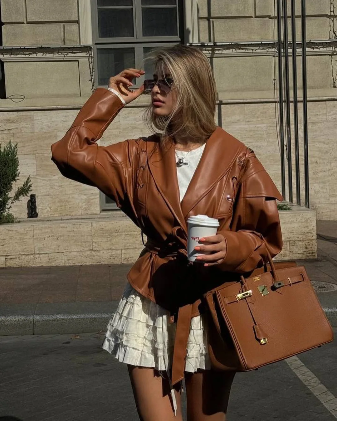 سترة كلاسيكية للنساء من جلد البولي يوريثان بأكمام طويلة معطف دراجة نارية ملابس خارجية غير رسمية