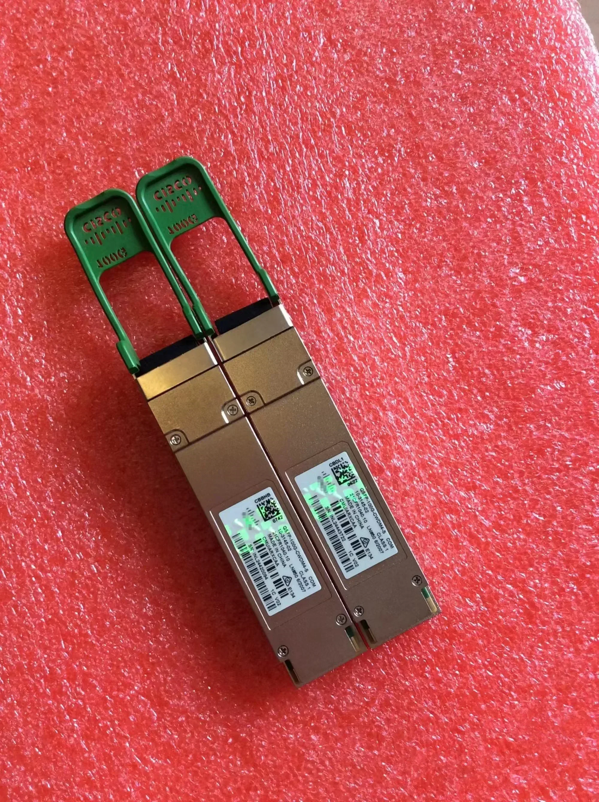 100G QSFP Fiber Switch QSFP-100G-CWDM4-S 100GBASE-CWDM4 QSFP28 1310nm 2km DOM Duplex LC SMF Optical Transceiver Module