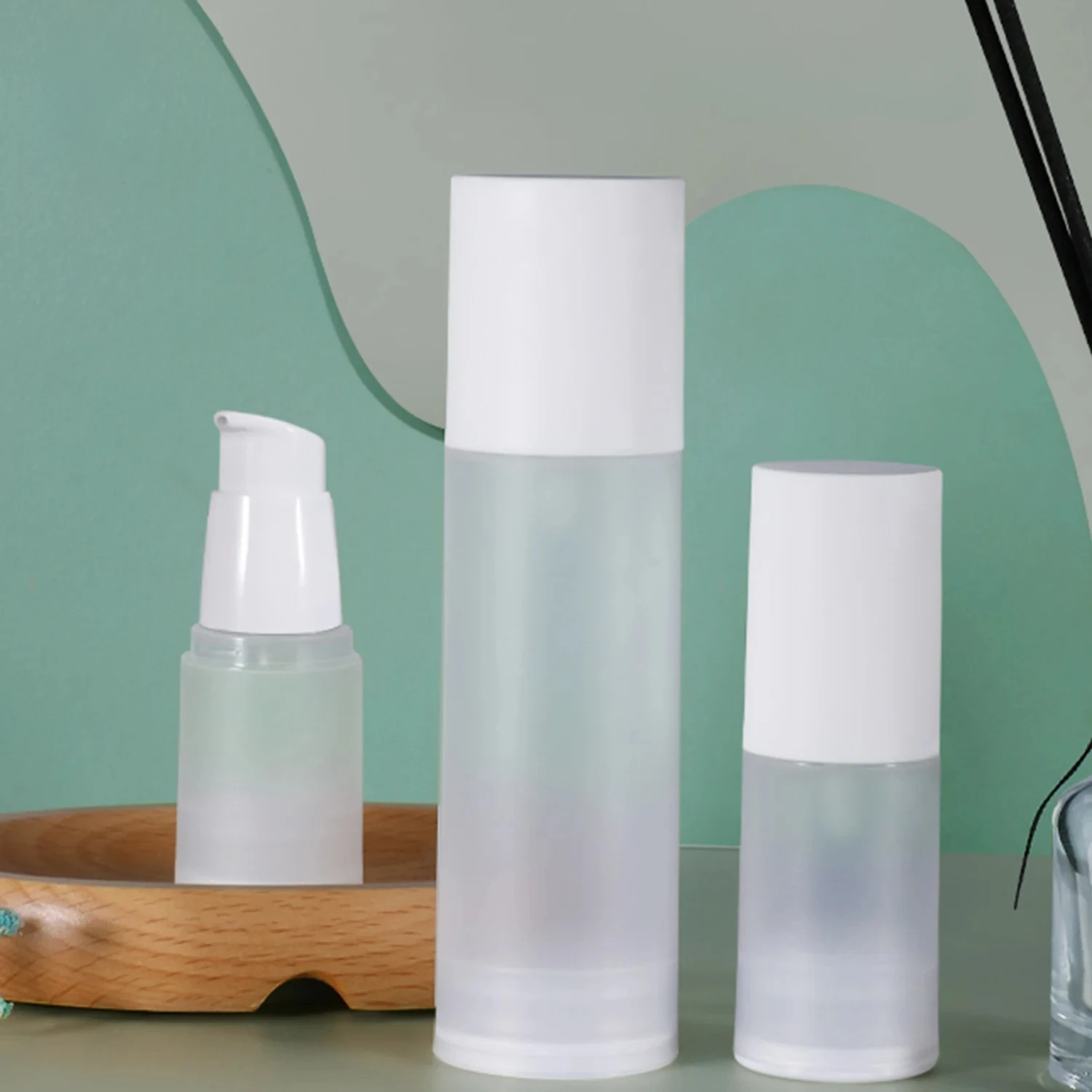 15ml-100ml White Empty Vacuum Airless Plastic Lotion Cream Bottles Container Travel Size Cream Container Pump Perfume Bottle