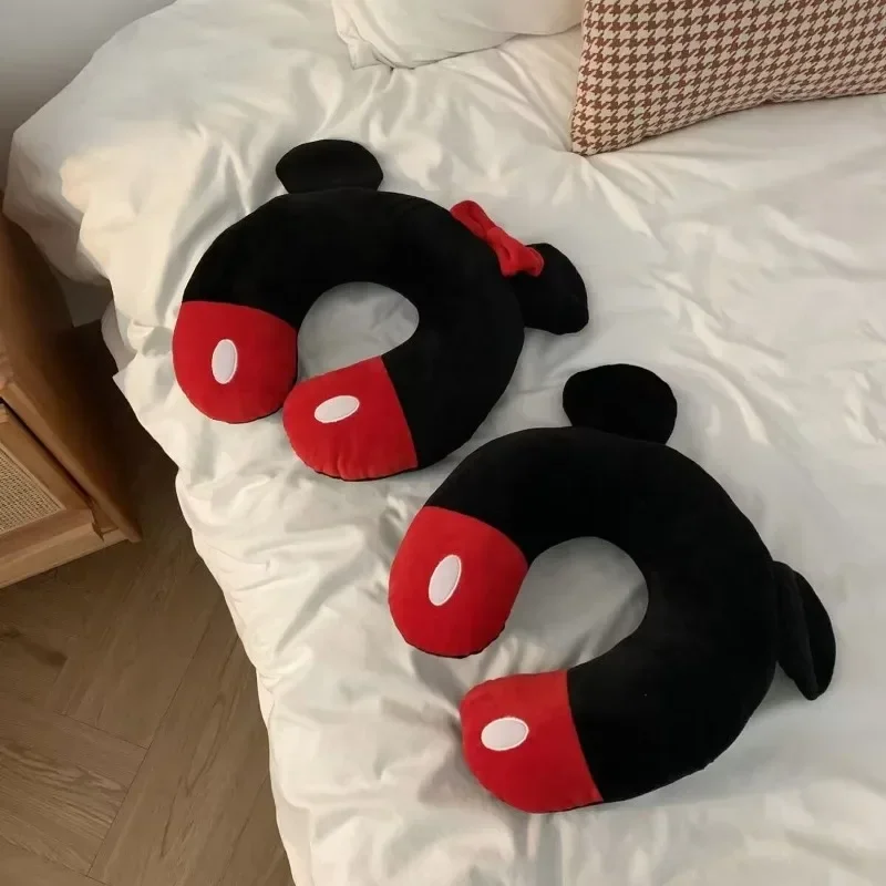 

Disney Mickey Minnie U-shaped Pillow Cartoon Men Women Portable Car Neck Pillow Noon Rest Plane Travel Pillow Relax The Neck