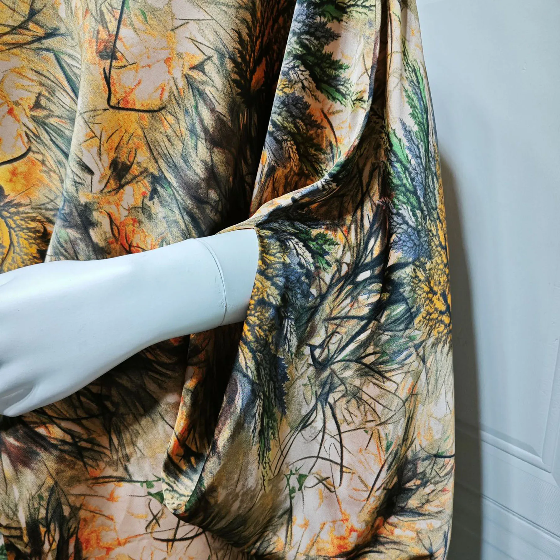 Robe caftan de fête pour femmes, Robe marocaine de Dubaï à imprimé complet, col en V froncé sur le devant, vêtements islamiques Ramadan Eid, Robe arabe