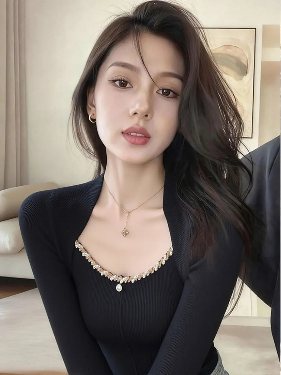 

Sweet And Spicy Black Rhinestone Knitted Sweater Women's Slim Fit Long Sleeve Base Layer Top for Autumn And Winter