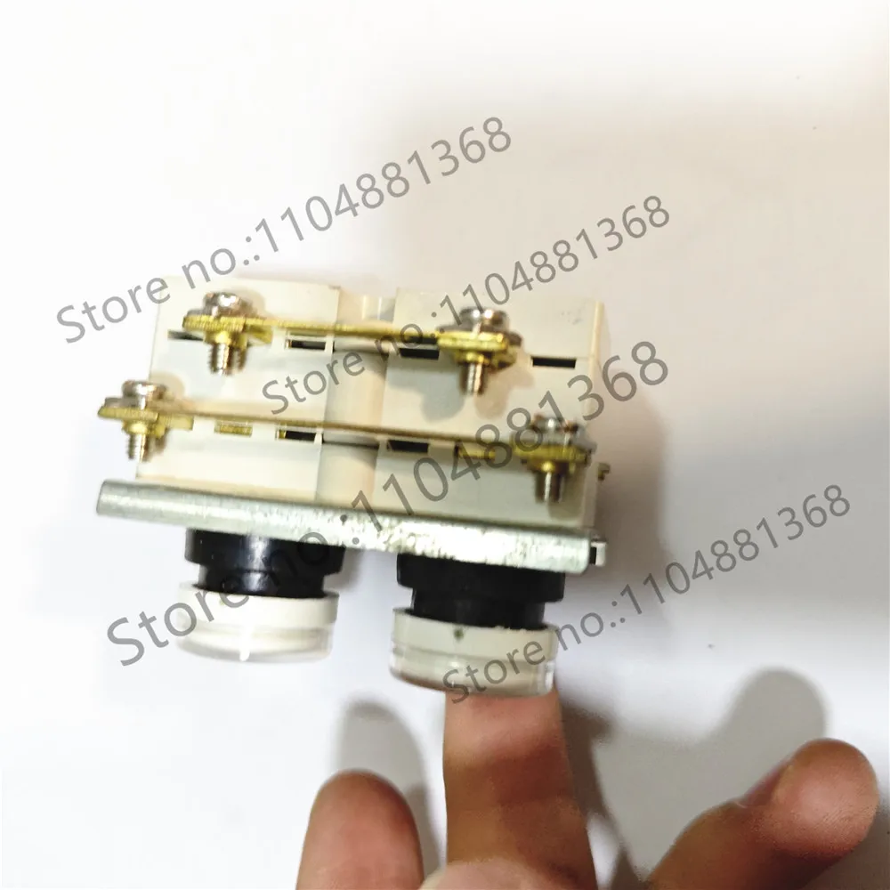 Micro electric hoist household crane switch core handle button switch 220V lifting winch