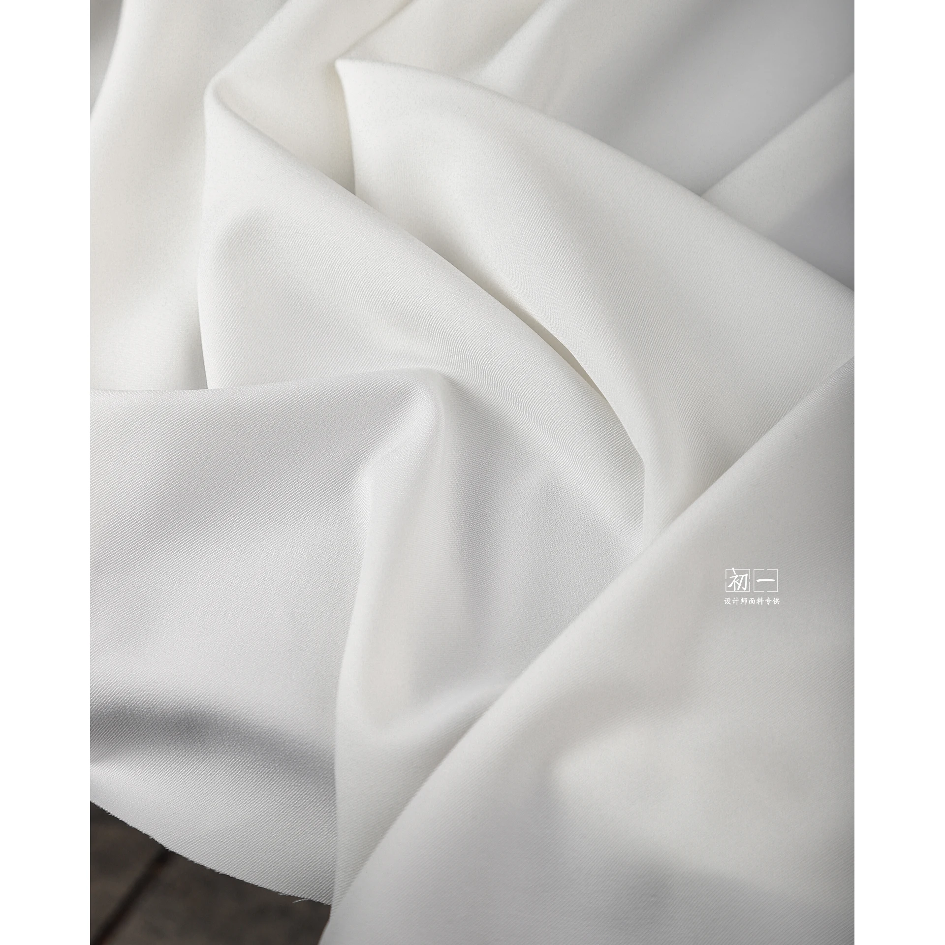 Dark Pattern Men\'s Suit Fabric High Quality By The Meter for Clothing DIY Sewing Anti-wrinkle Designer Cloth Soft White Black