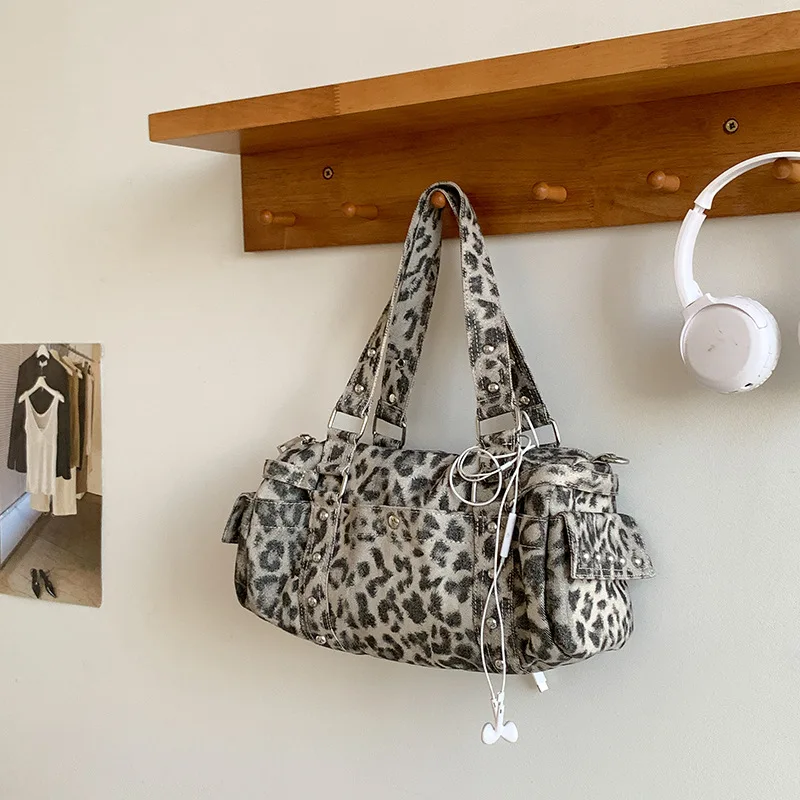 

Leopard Print Crossbody Bags for Women Corduroy Casual Shoulder Tote Bags Ladies Sac A Main Femme Designer Luxury Handbags