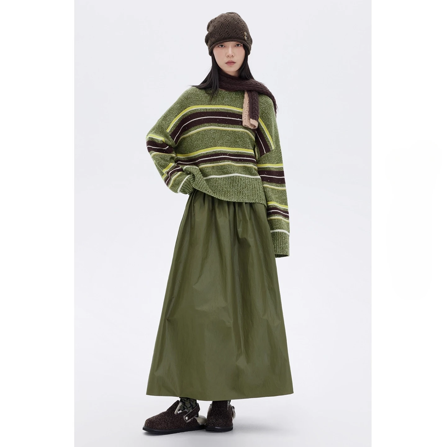 Spring and Autumn New Women's Sweater, Fashionable Commuting Striped Contrasting Round Neck 100 Pure Wool Knitted Sweater