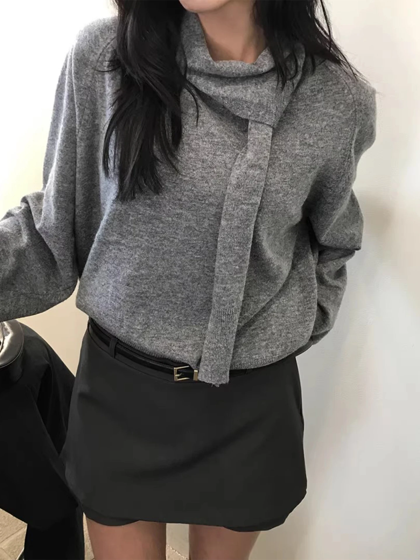 Chic Long Sve Knitted Scarf Ne Hanging Design Pure Color Versatile White Enhancing Women's Top Korean Sle Loose Fit